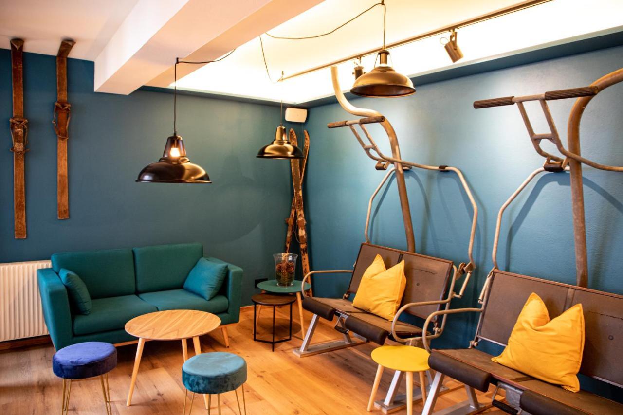 Roomie Alps Design Hostel คิทซ์บือห์ ภายนอก รูปภาพ