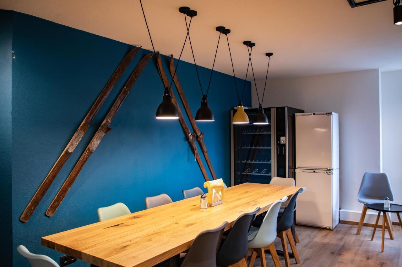 Roomie Alps Design Hostel คิทซ์บือห์ ภายนอก รูปภาพ