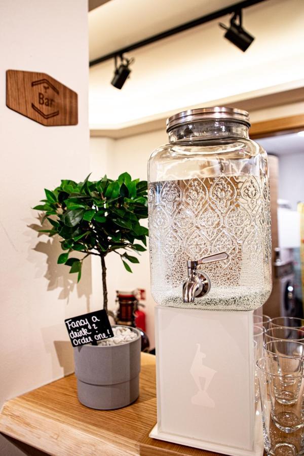 Roomie Alps Design Hostel คิทซ์บือห์ ภายนอก รูปภาพ